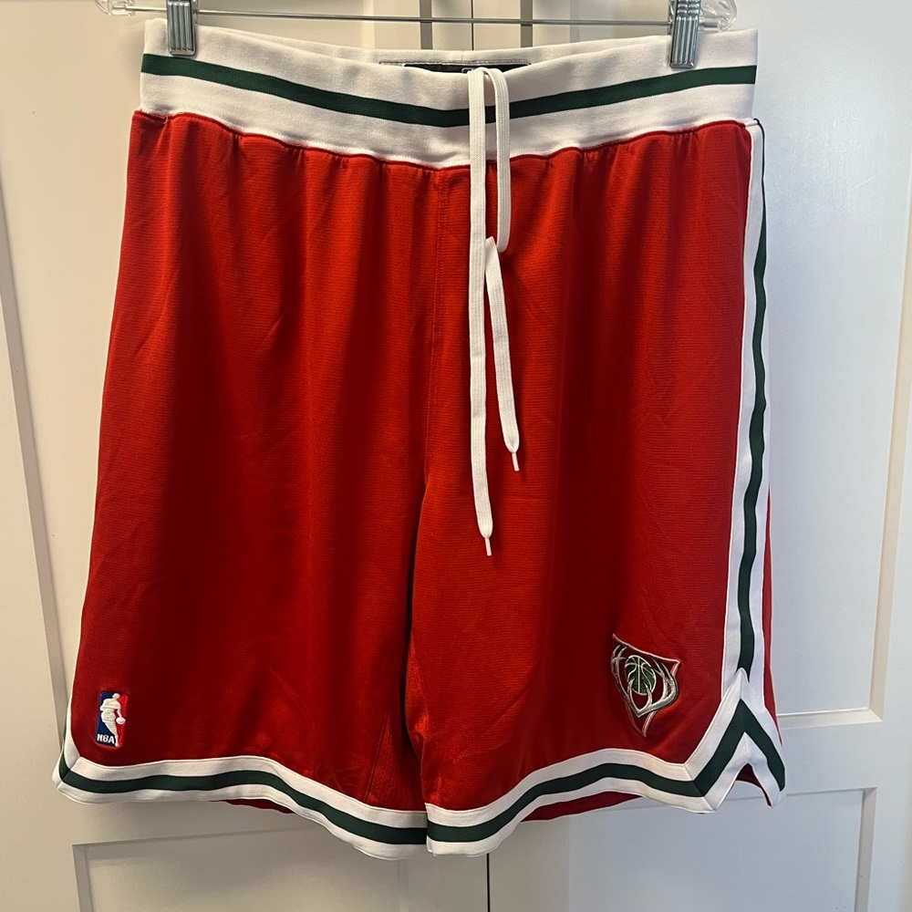 Milwaukee Bucks Red Basketball Shorts
